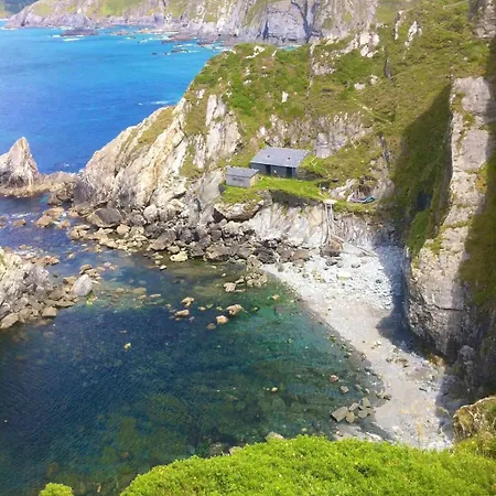 The Cliffs - Galleon Amieiro